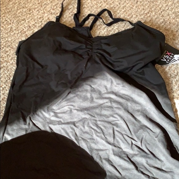 NWT Victoria’s Secret vsx tank cami top med - Picture 2 of 2